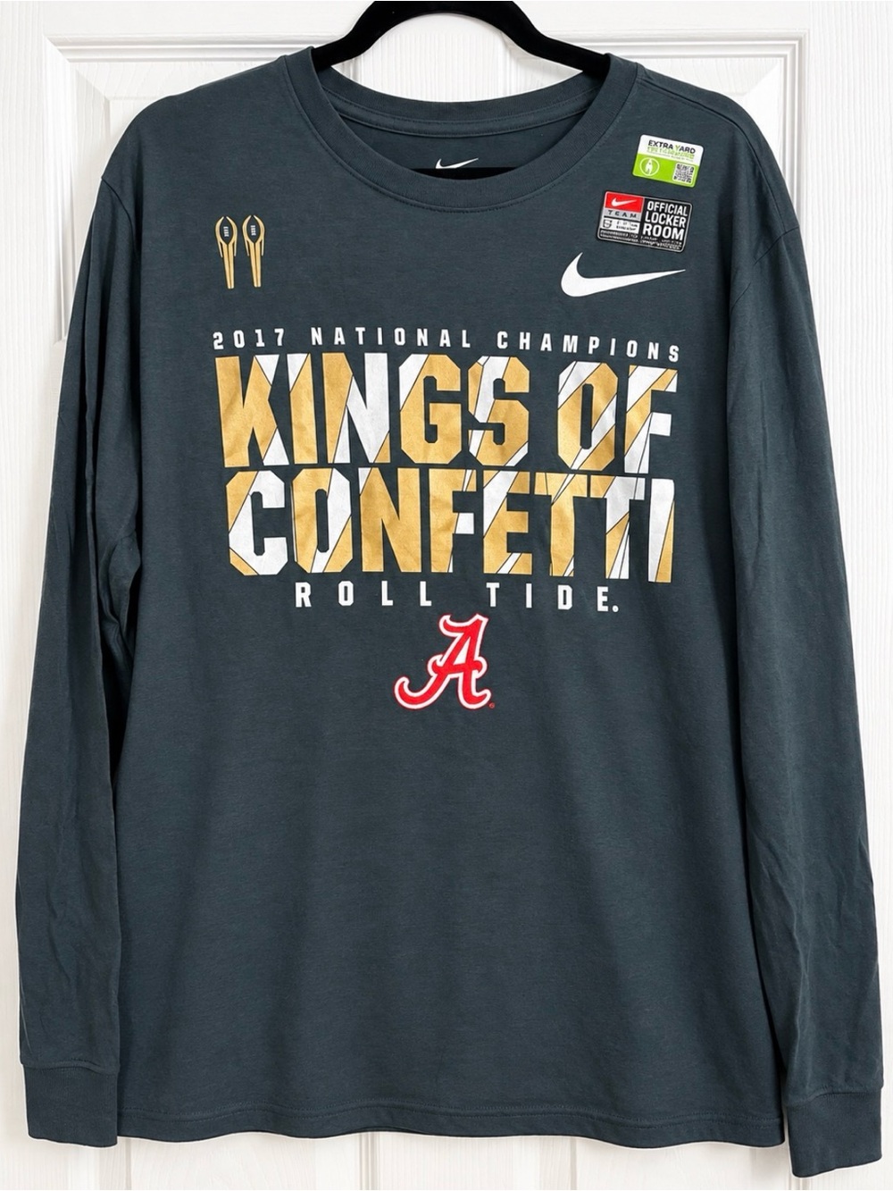 Nike Men's 'Kings of Confetti' Long Sleeve T-Shirt - Charcoal with Gold & Red